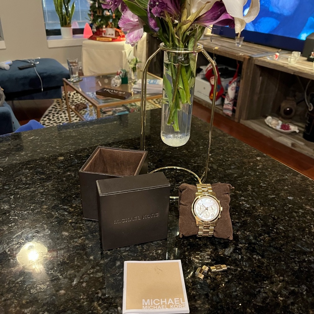 Like New Michael Kors Gold Watch!